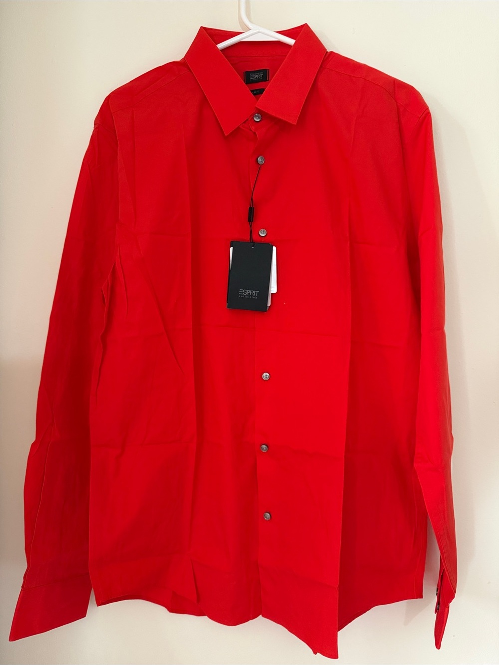 Esprit Men’s Red Long-Sleeve Button-Up Shirt , 
SIZE 17 1/4, SLIM FIT